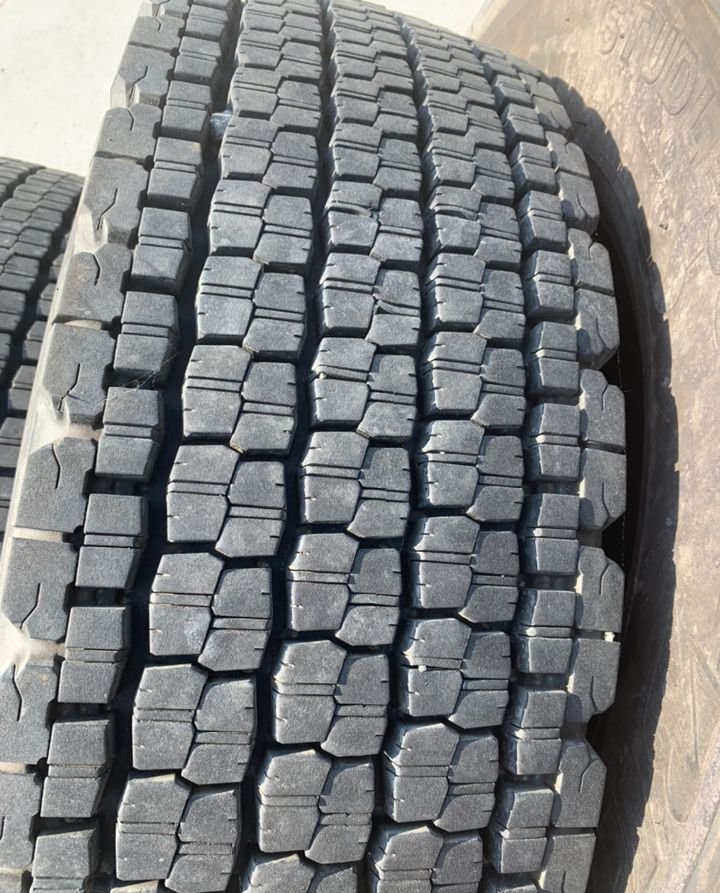 Bridgestone Bridgestone W990 315/80 R22.5 154L
