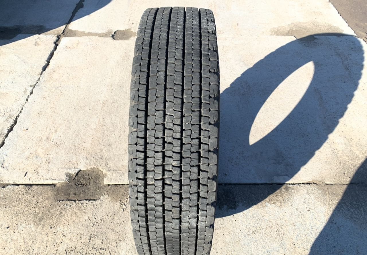 Bridgestone Bridgestone W990 11 R22.5