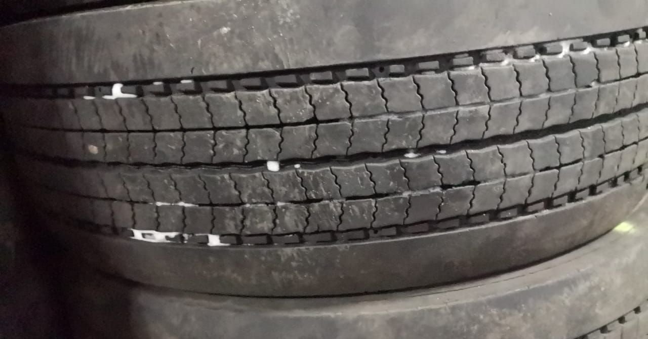 Грузовые шины бу 315 70 22 5 Michelin арт.0/2367