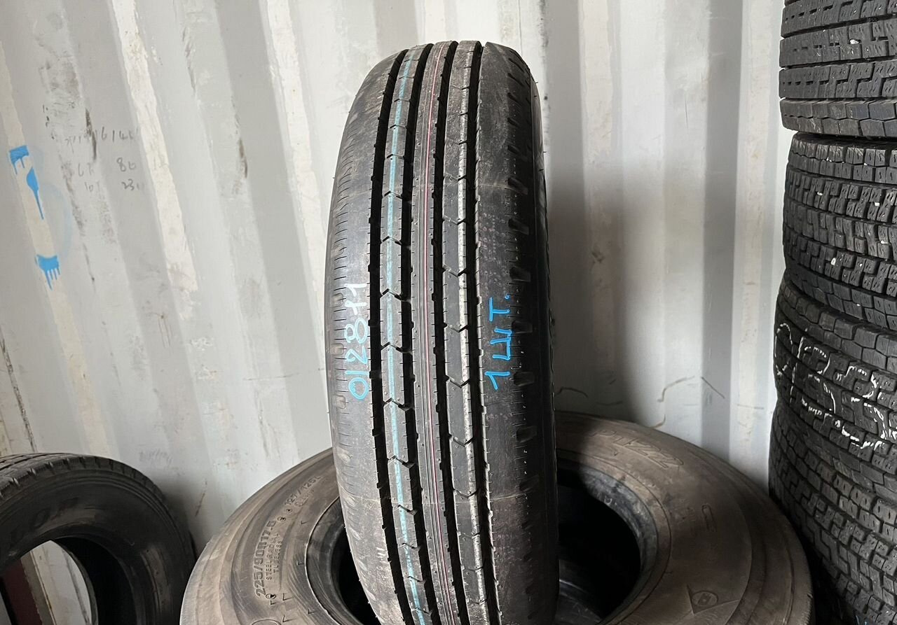 Bridgestone Рулевая шина 215 70 17 5 Bridgestone арт.0/2811
