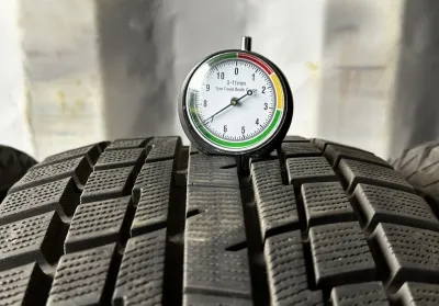 Yokohama Ice Guard IG30 215/65 R16 98Q — фото 3
