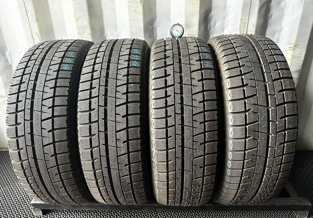 Yokohama Yokohama Ice Guard IG50 215/55 R18 95Q