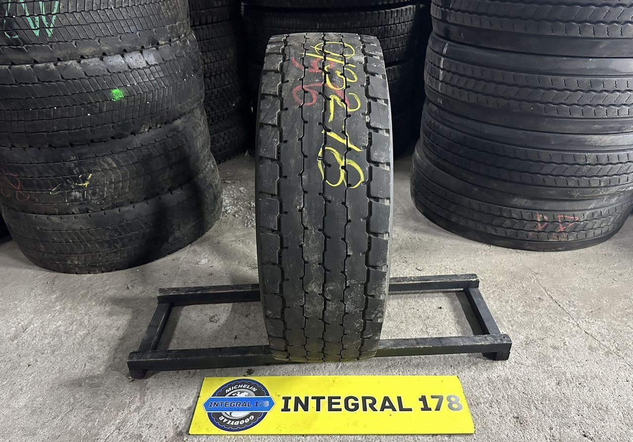 Goodyear Шина ведущая 295 60 22.5 Goodyear арт.0/3218