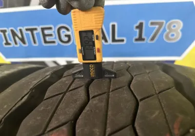 Грузовые шины бу Bridgestone 38565225 арт.0/3233 — фото 7