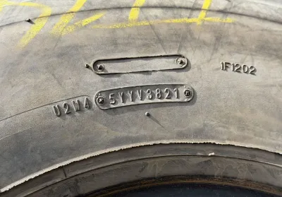 Грузовые шины бу 8.25х16 LT Dunlop арт.0/3351 — фото 6