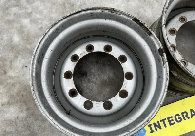 Штампованные диски Michelin 13×R22.5 10×335 — фото 2