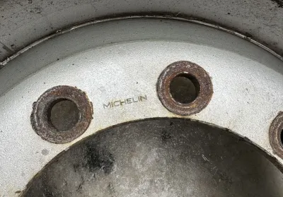 Штампованные диски Michelin 13×R22.5 10×335 — фото 4