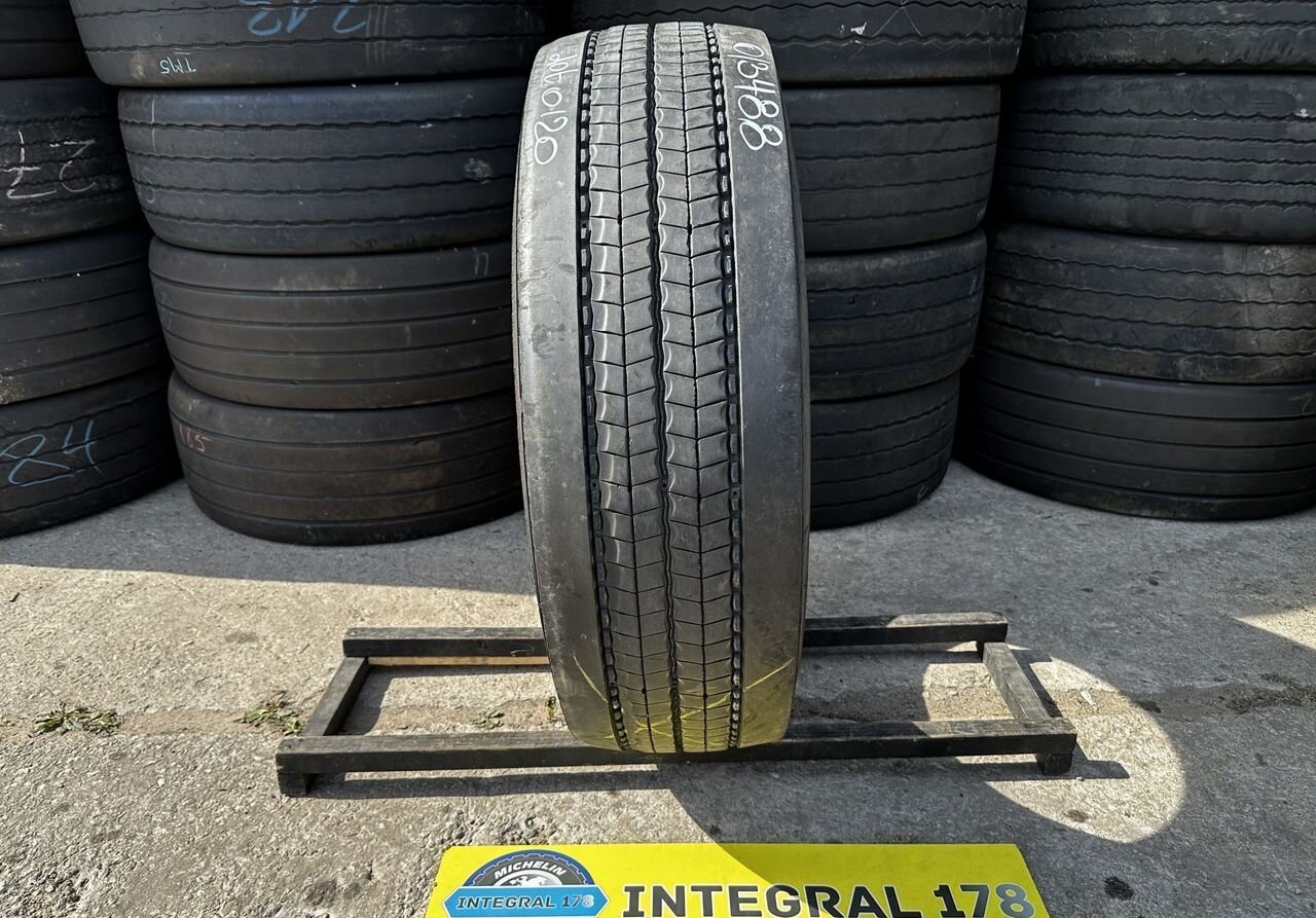 Michelin Рулевая шина бу 315 70 22 5 Michelin арт.0/3488
