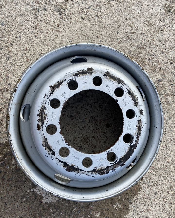 Kronprinz Штампованные диски Kronprinz 1713583 6.75×R17.5 10×225