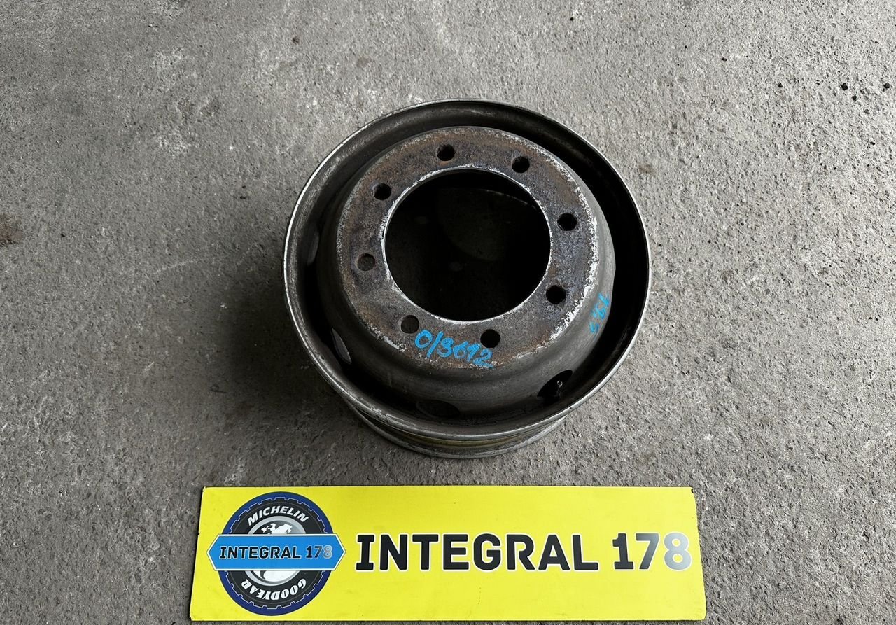 MB Italia Штампованные диски MB Italia 16 8.25×R19.5 8×275