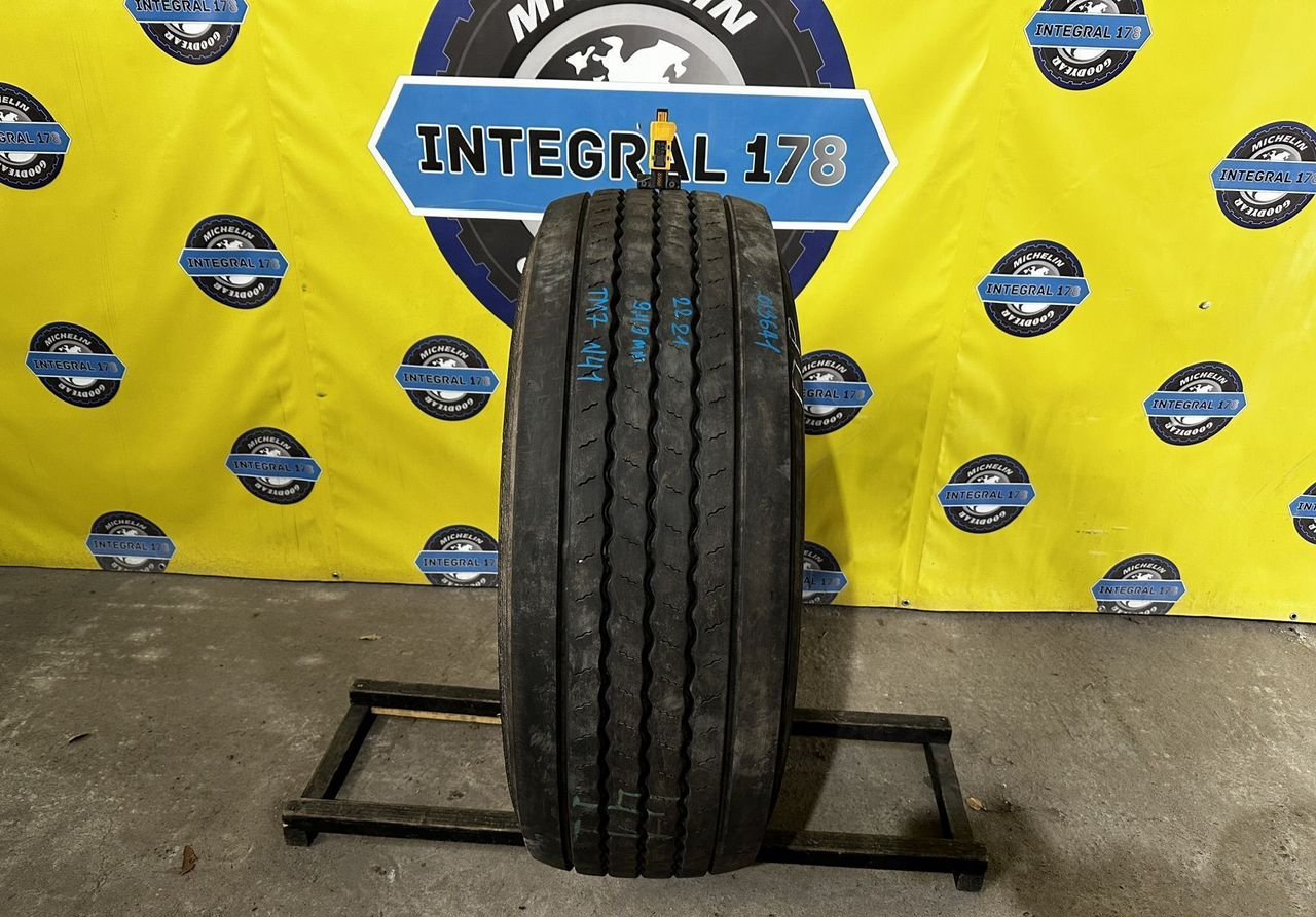 CONTINENTAL Tires Грузовая шина б/у 385 65 22 5 Continental арт.0/35
