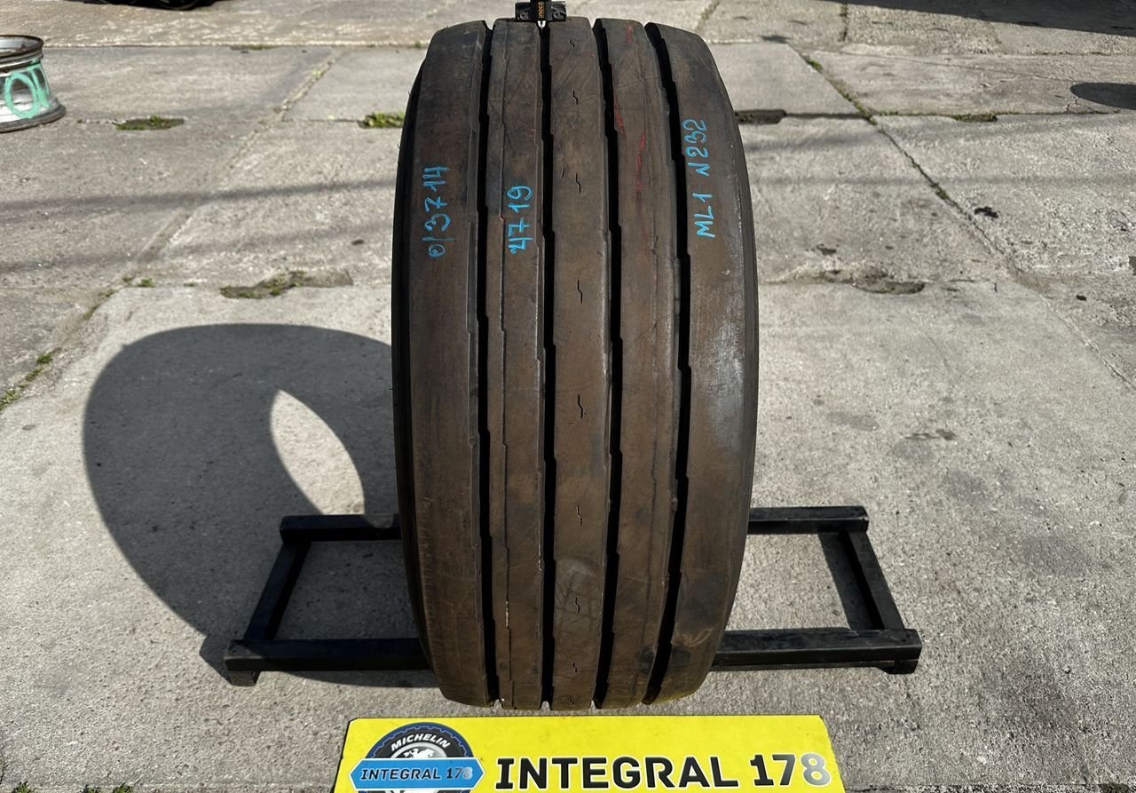 Грузовая шина 385/55/22 5 Goodyear K Max T