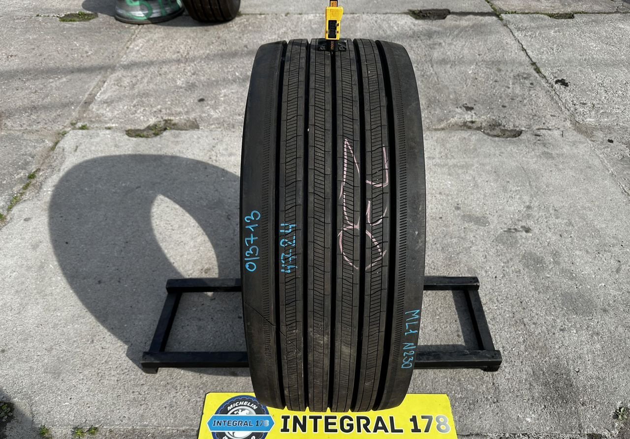 CONTINENTAL Tires Грузовая шина бу 385/55 r22.5 Continental HS3+