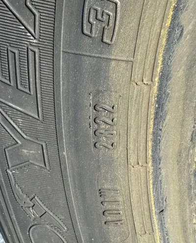 Грузовые шины бу 355/50r22.5 Goodyear kmax S — фото 9