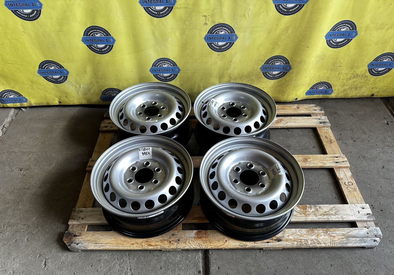Accuride Штампованные диски Accuride 310-533 (338-3101012) 6×R16 6×130