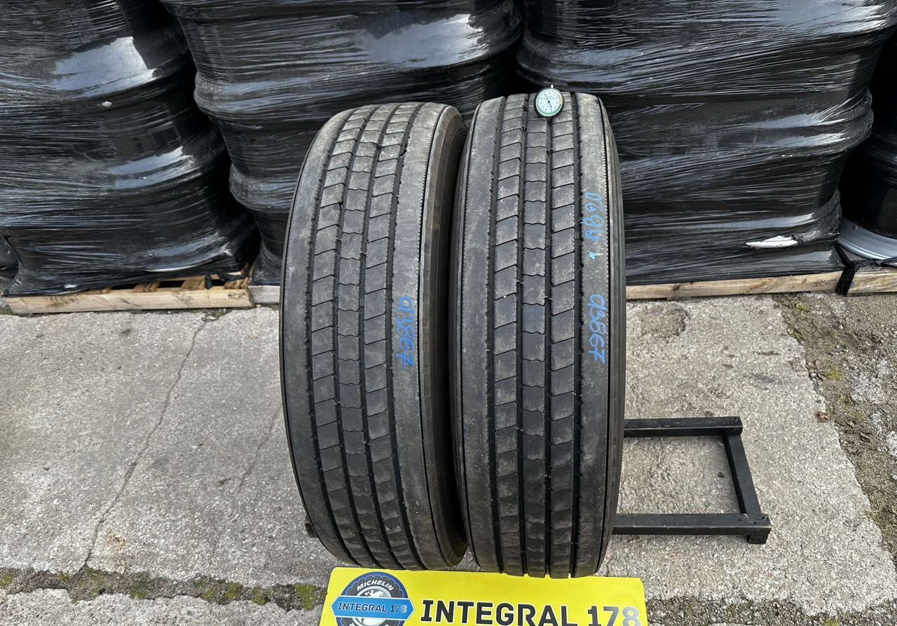 Bridgestone Грузовые шины бу 295/80r22.5 Bridgestone R241