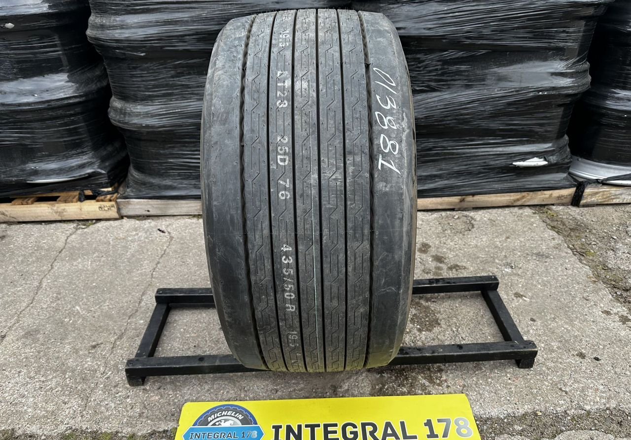 Kumho Автошина 435/50R19.5 Kumho KLT23