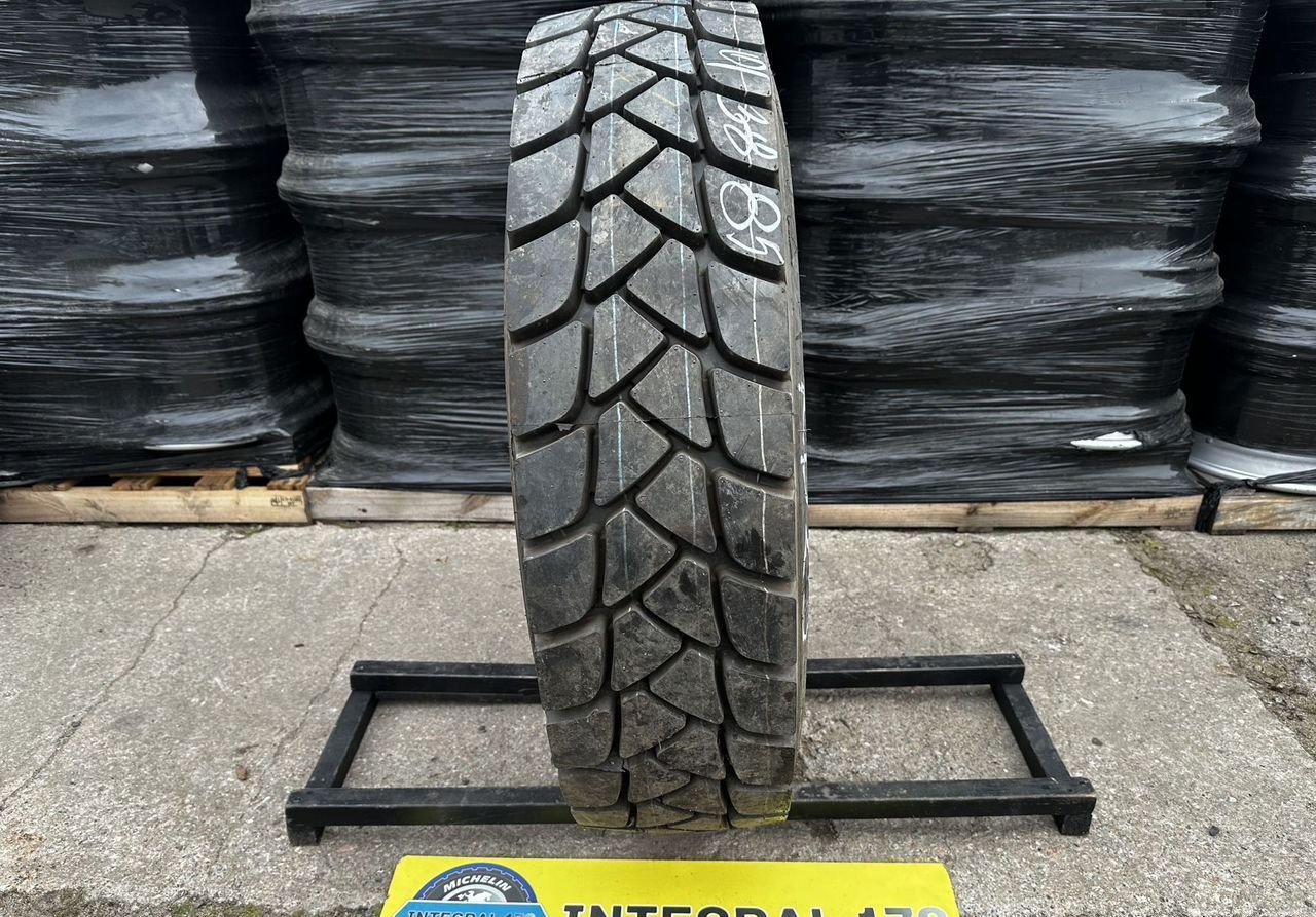ONYX Грузовая шина 315/80R22.5 onyx HO302