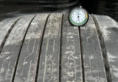 Автошина 445/45R19.5 Kumho KLT23 — фото 3