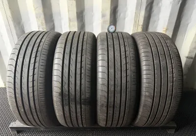 Yokohama BluEarth RV-03 215/55 R17 94V — фото 1