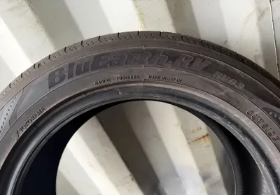 Yokohama BluEarth RV-03 215/55 R17 94V — фото 8