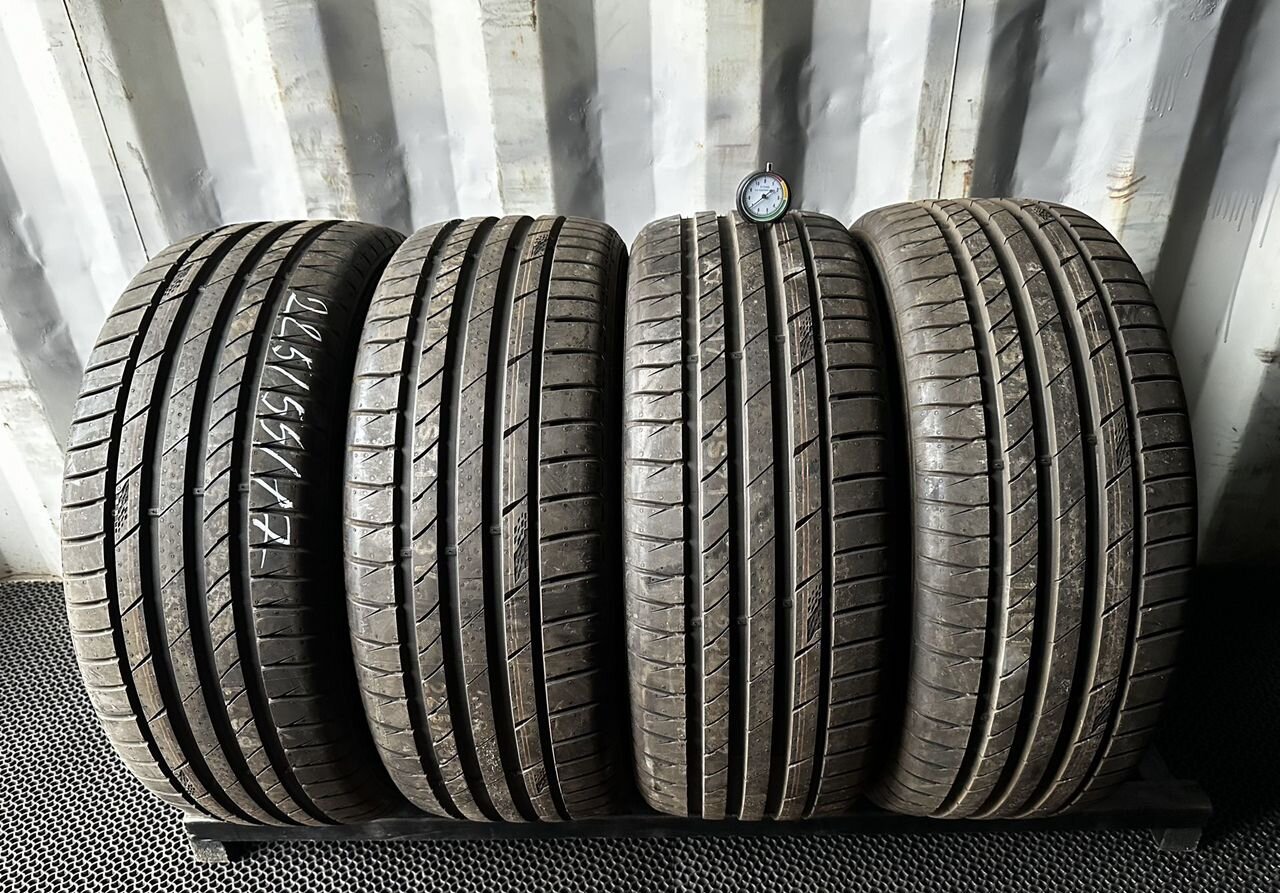 Kumho Kumho Ecsta PS71 225/55 R17 97Y