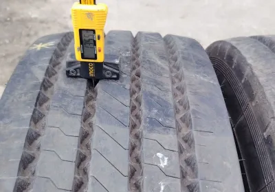 Рулевые шины бу JK tyre 295/80r22.5 0/4017 — фото 2