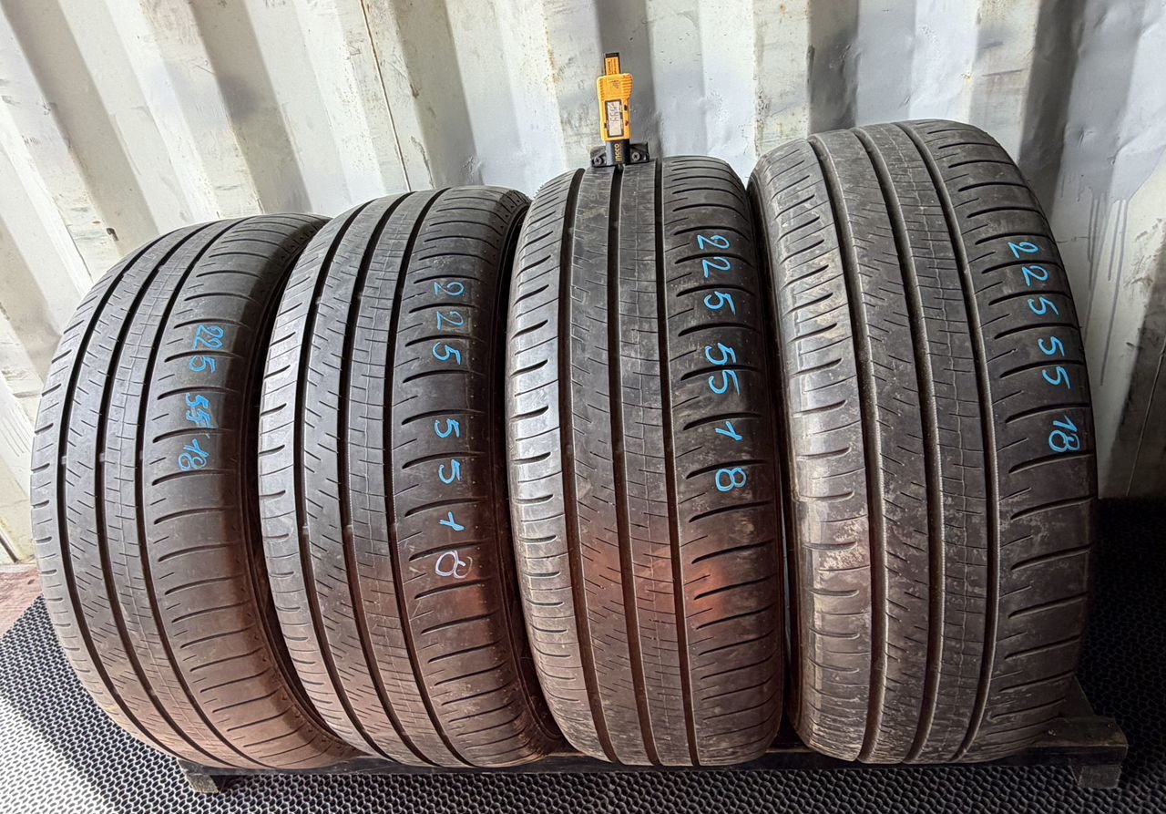 Dunlop Dunlop Enasave RV505 225/55 R18 98V