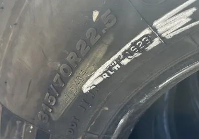 Шина б/у Bridgestone Duravis R-Drive 315/70 R22.5 — фото 6