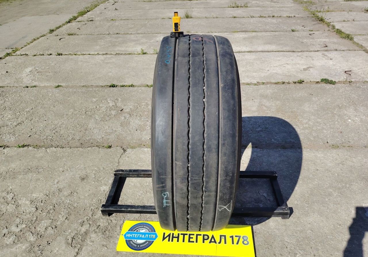Грузовая шина бу 385 65 22 5 Continental 0/4152