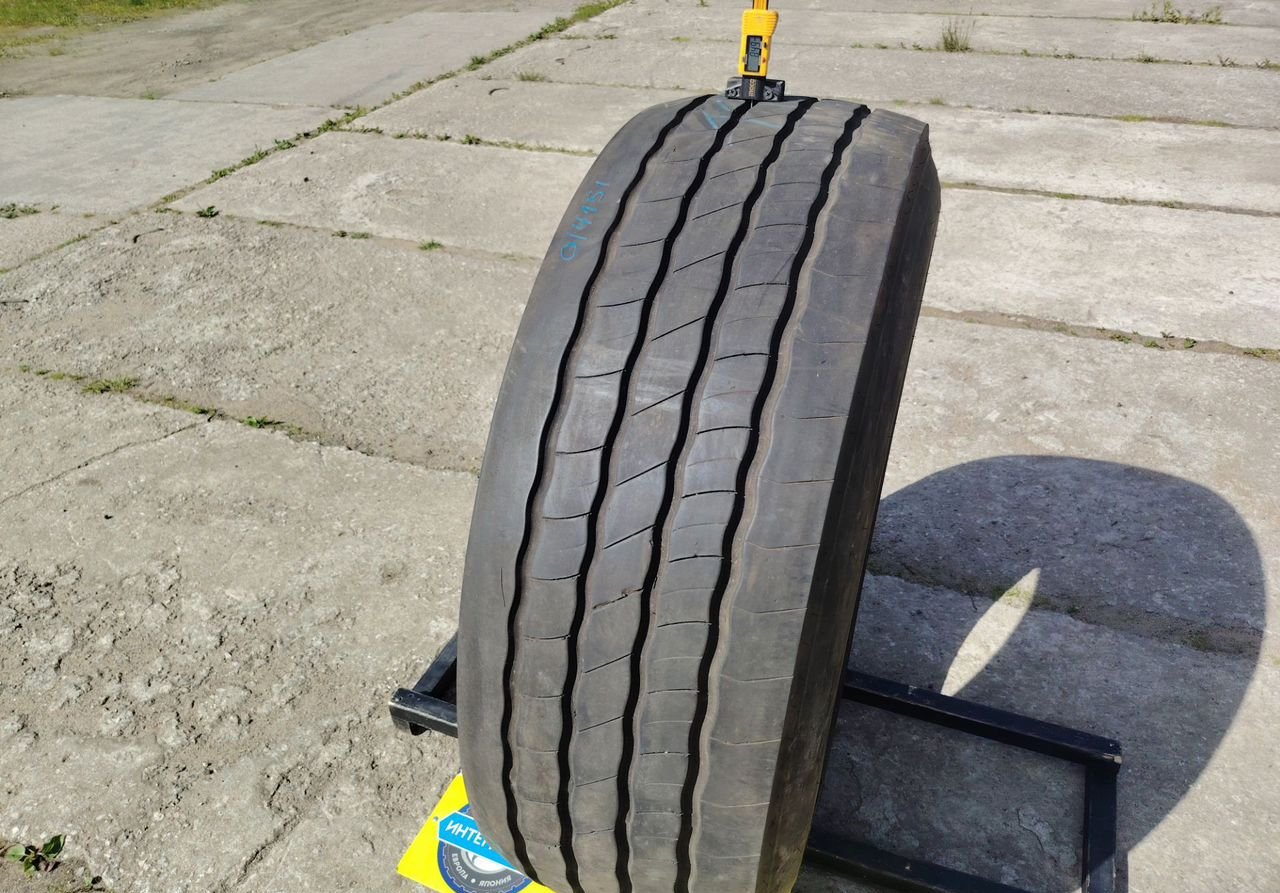 Грузовая шина бу 385/65r22.5 Sava 0/4151