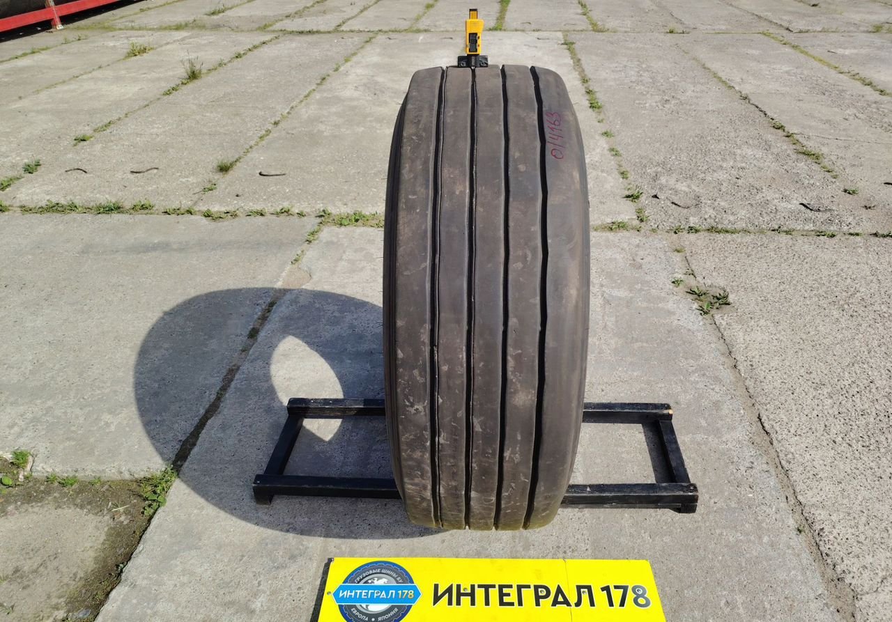 Грузовая шина бу 385 65 22 5 Pirelli 0/4163