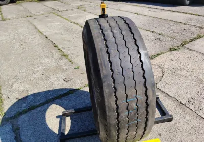 Грузовая шина бу 385 65 22 5 Pirelli 0/4168 — фото 2