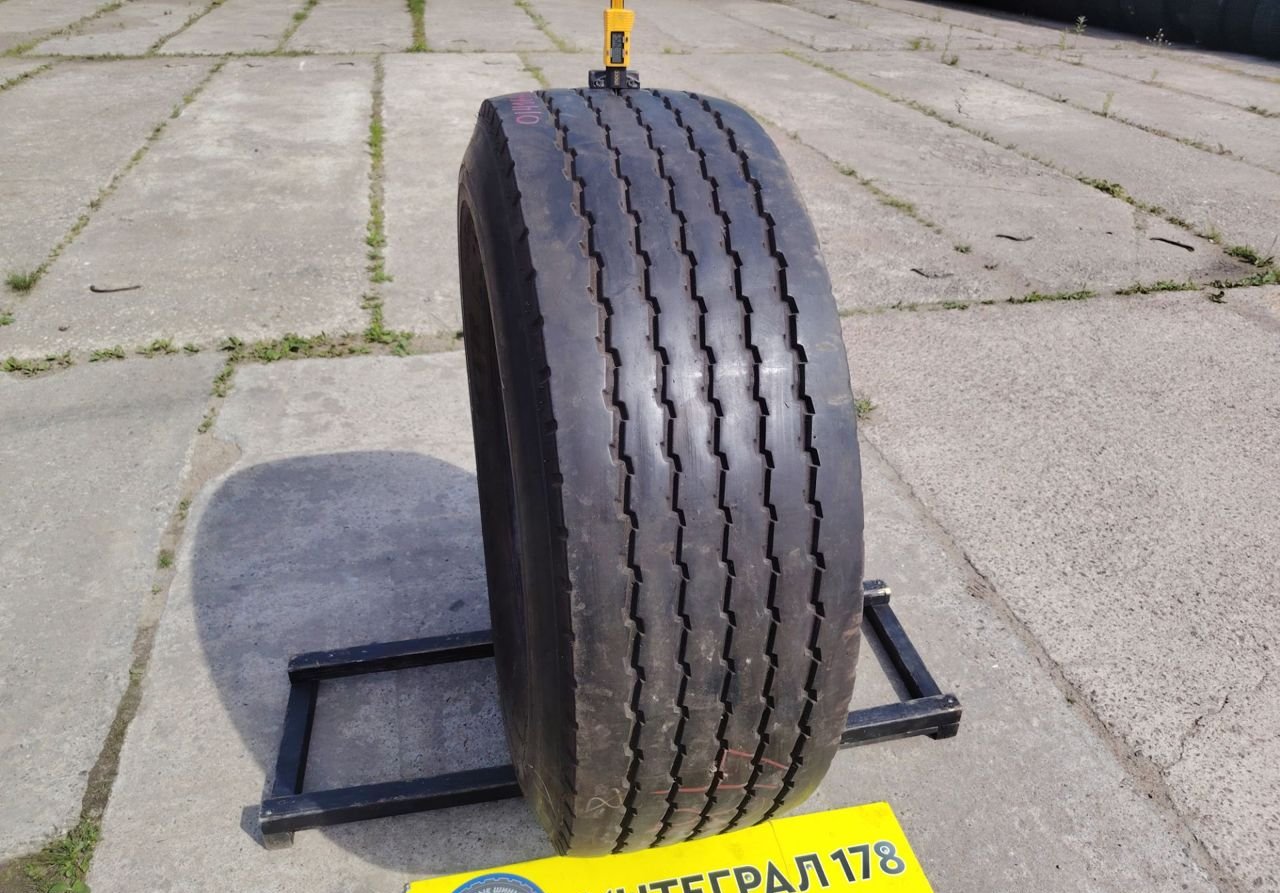 Грузовая шина бу 385 65 22 5 Kelly 0/4166