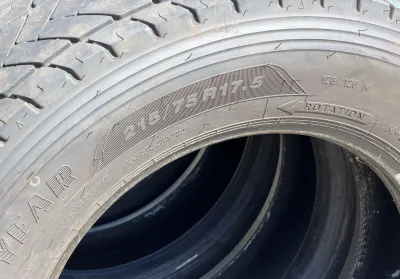 Грузовые шины б/у Goodyear kmax D 215 75 R17.5 — фото 7