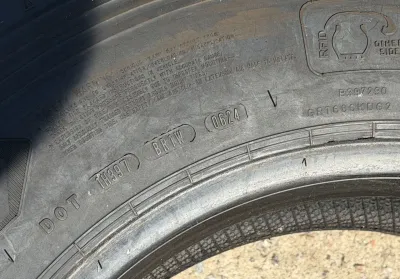Грузовые шины б/у Goodyear kmax D 215 75 R17.5 — фото 8