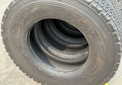 Грузовые шины б/у Bridgestone W900 295/80 R22.5 — фото 10