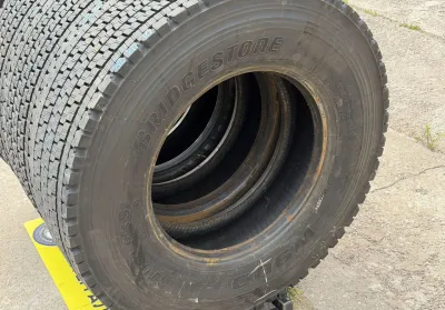 Грузовые шины б/у Bridgestone W900 295/80 R22.5 — фото 6