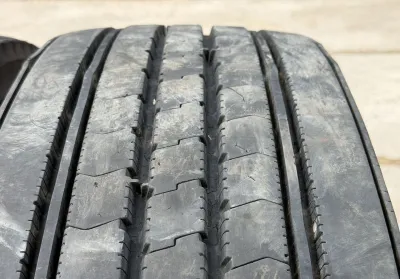 Грузовые шины б/у Bridgestone R225 295 80 R22.5 — фото 4
