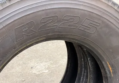 Грузовые шины б/у Bridgestone R225 295 80 R22.5 — фото 8