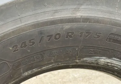 Грузовые шины б/у Michelin X Multi T 245 70 R17.5 — фото 8