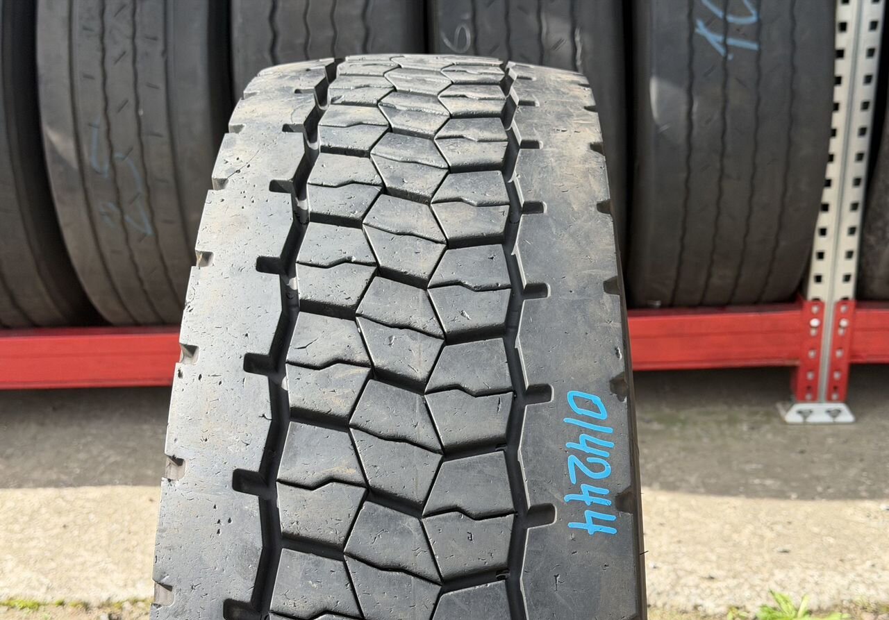 Грузовая шина 295/80 R22.5 Bridgestone — фото 2 из 7
