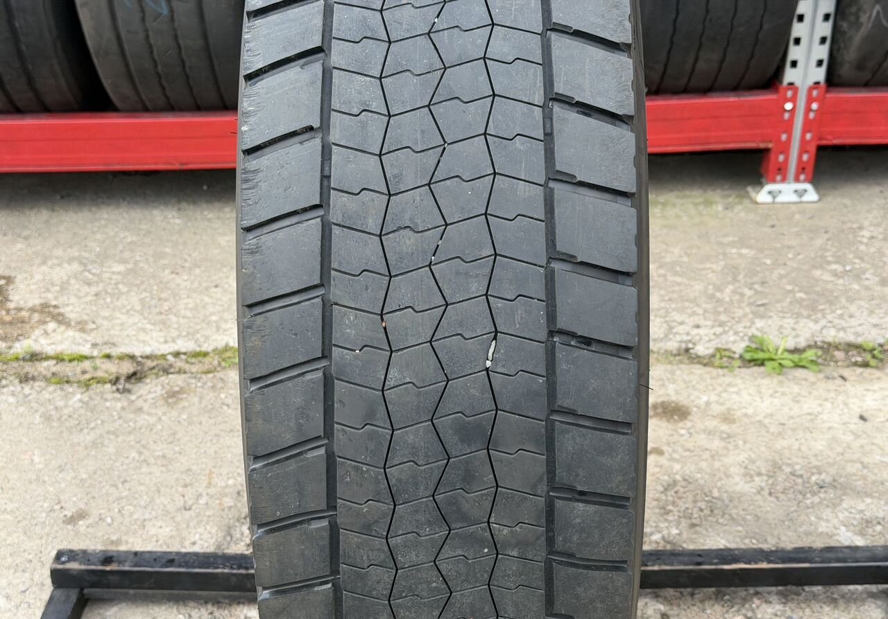 Грузовая шина 295/80 R22.5 Bridgestone — фото 2 из 6
