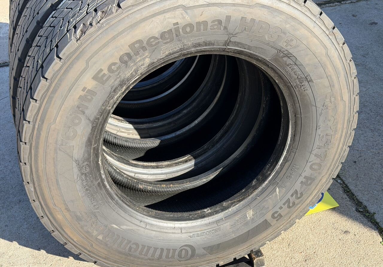 Грузовые шины б/у 315/70 R22.5 Continental — фото 3 из 9