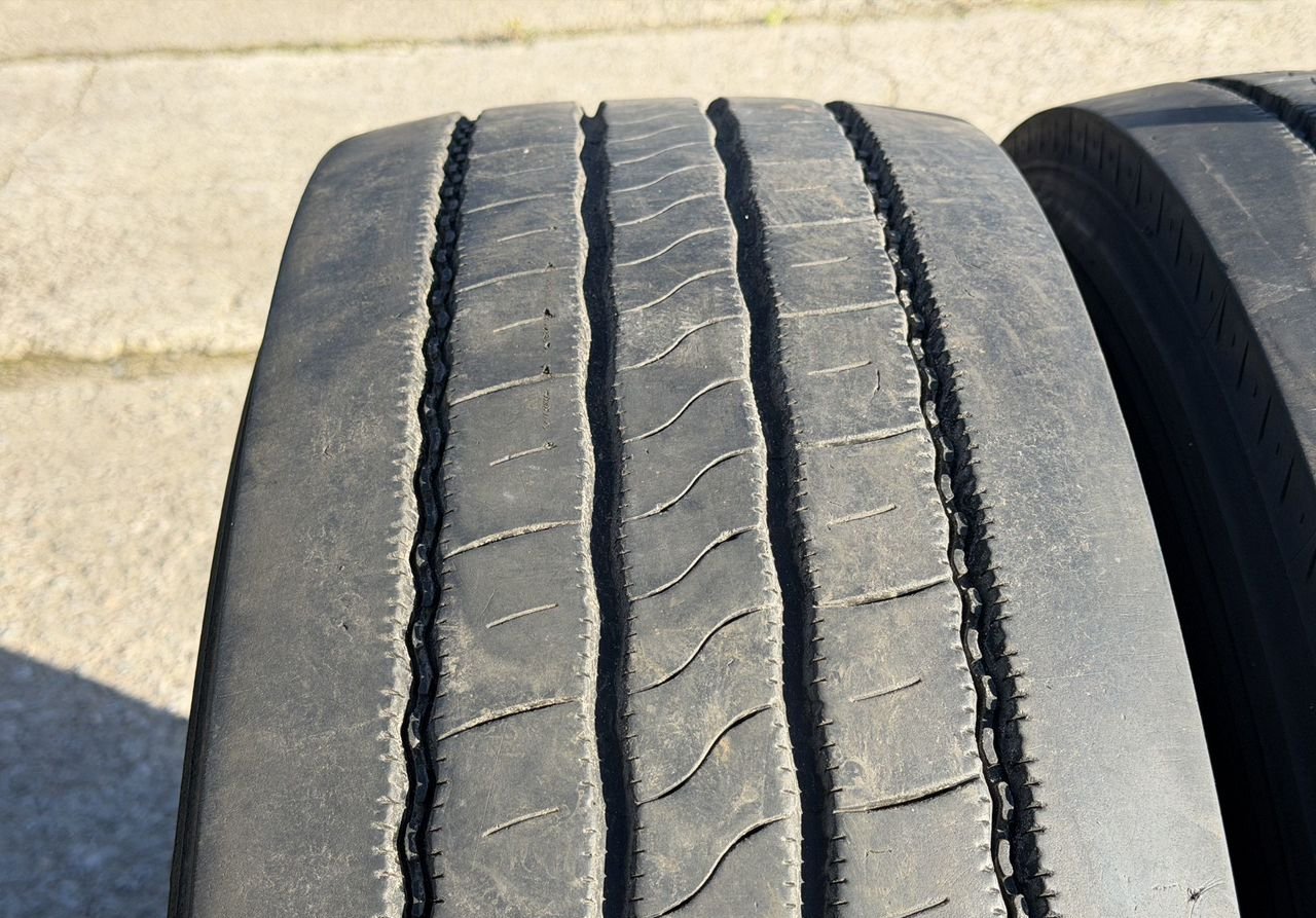 Грузовые шины Pirelli 315 70 R22.5 бу — фото 5 из 8