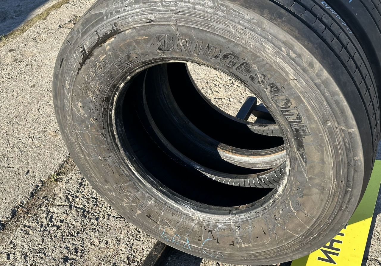 Шина Bridgestone R-Steer 002 285 70 R19.5 — фото 6 из 7